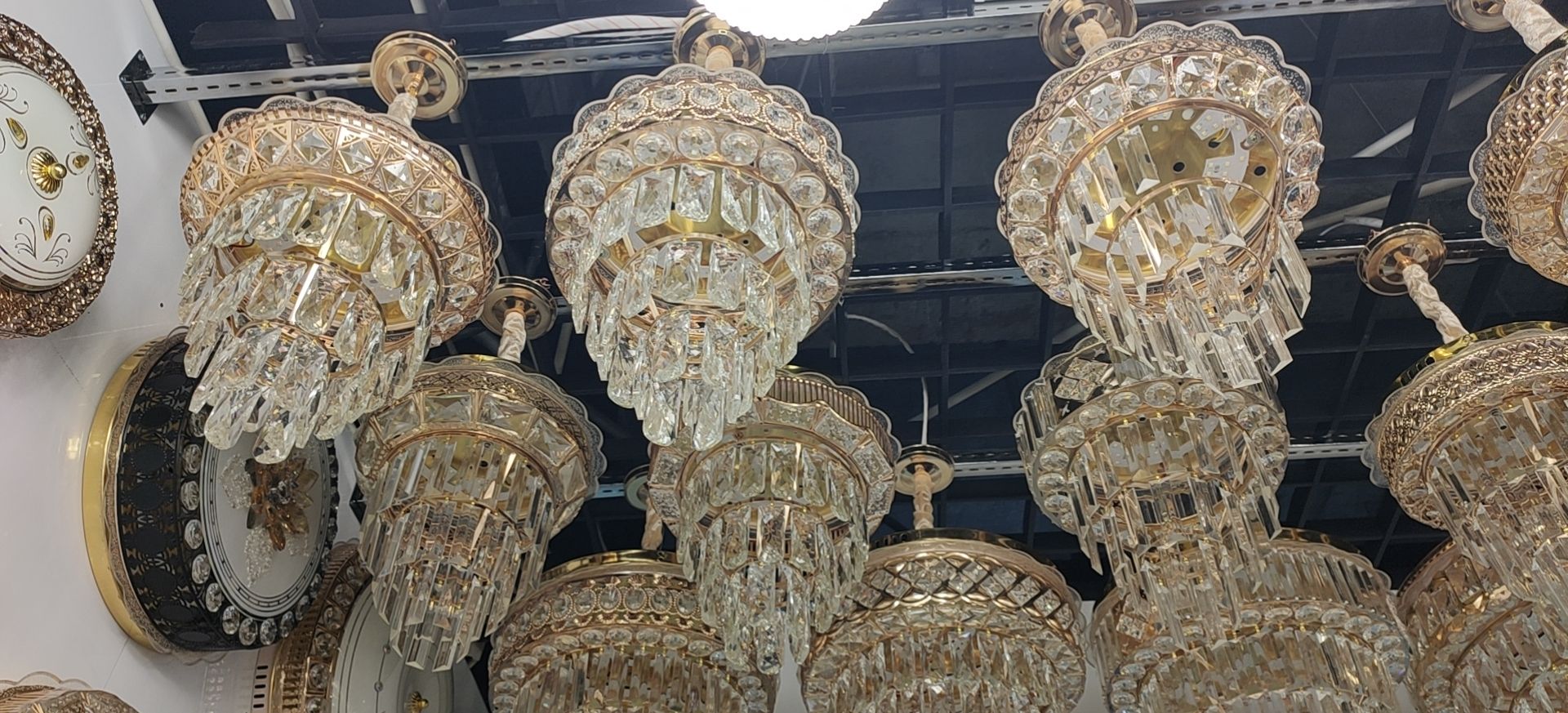 水晶吊灯细节图