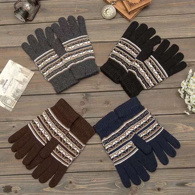 Knitted gloves details Picture