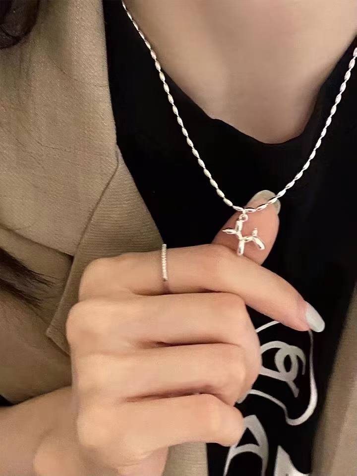 木马项链细节图