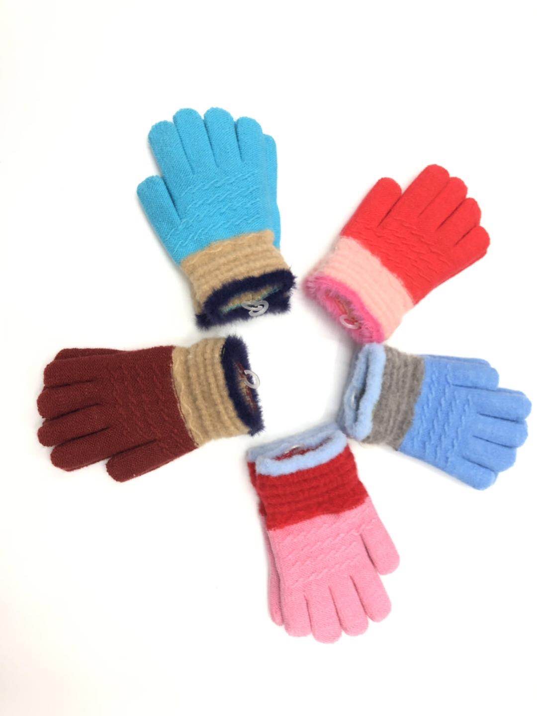 Children's gloves details Picture