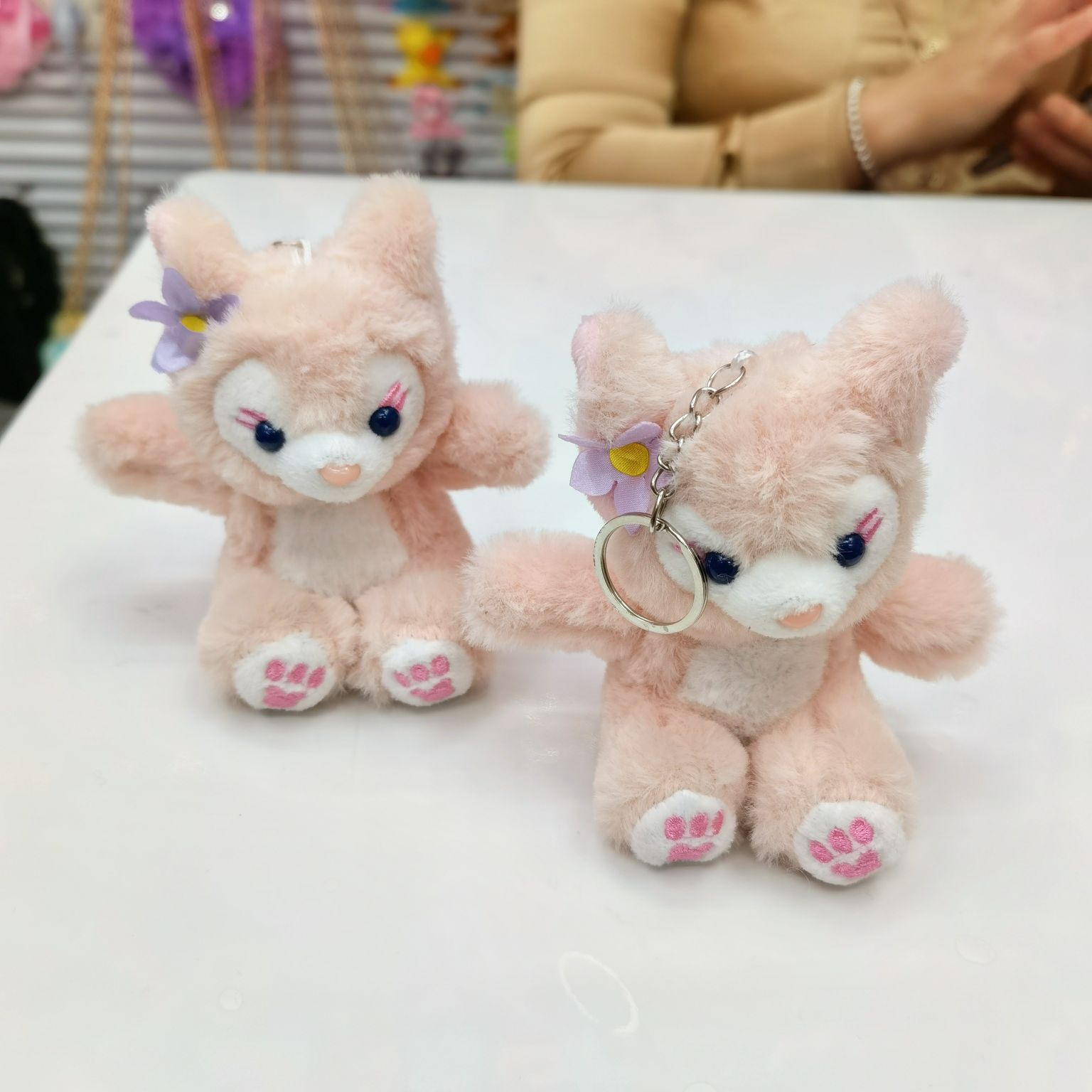 Lina belle peluche colgante de boneca juguete de peluche llavero colgante de dibujos animados colgante de bolsa llavero rebosante cute boneca colgante detail image 2