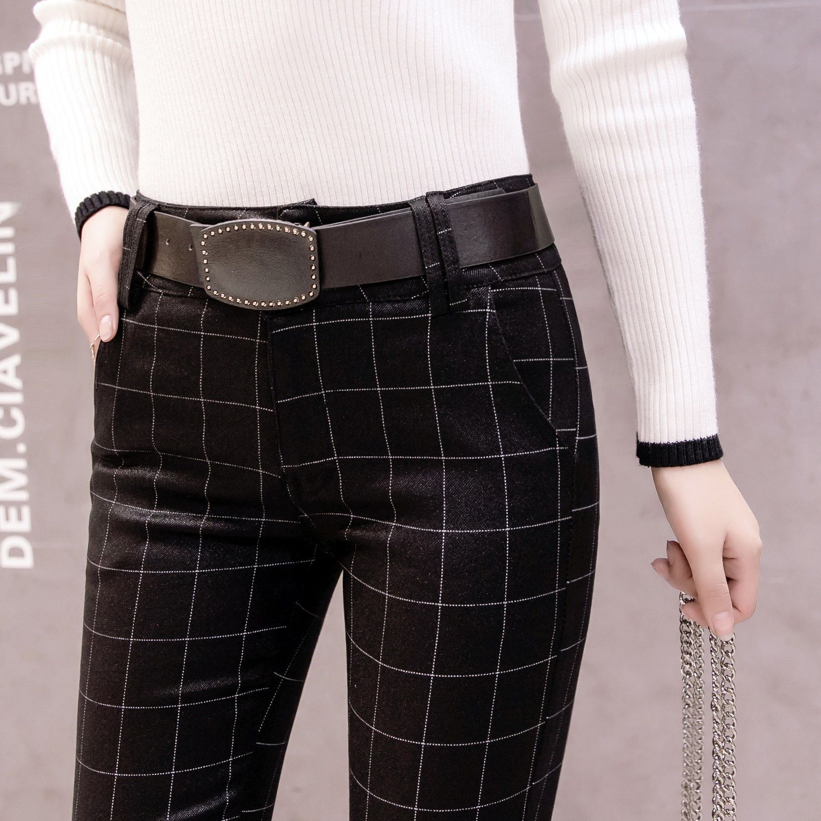 European Station 2021 Spring and Autumn Women's wear plaid high-waisted outerwear fleece leggings, slimming stretch small leg pencil pants detail image 11