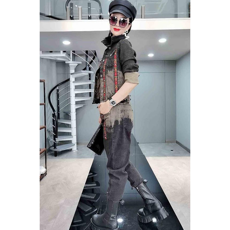 European Station 2021 Autumn New Korean style woven strap patchwork denim jacket top jeans two-piece set for women Application Scenario