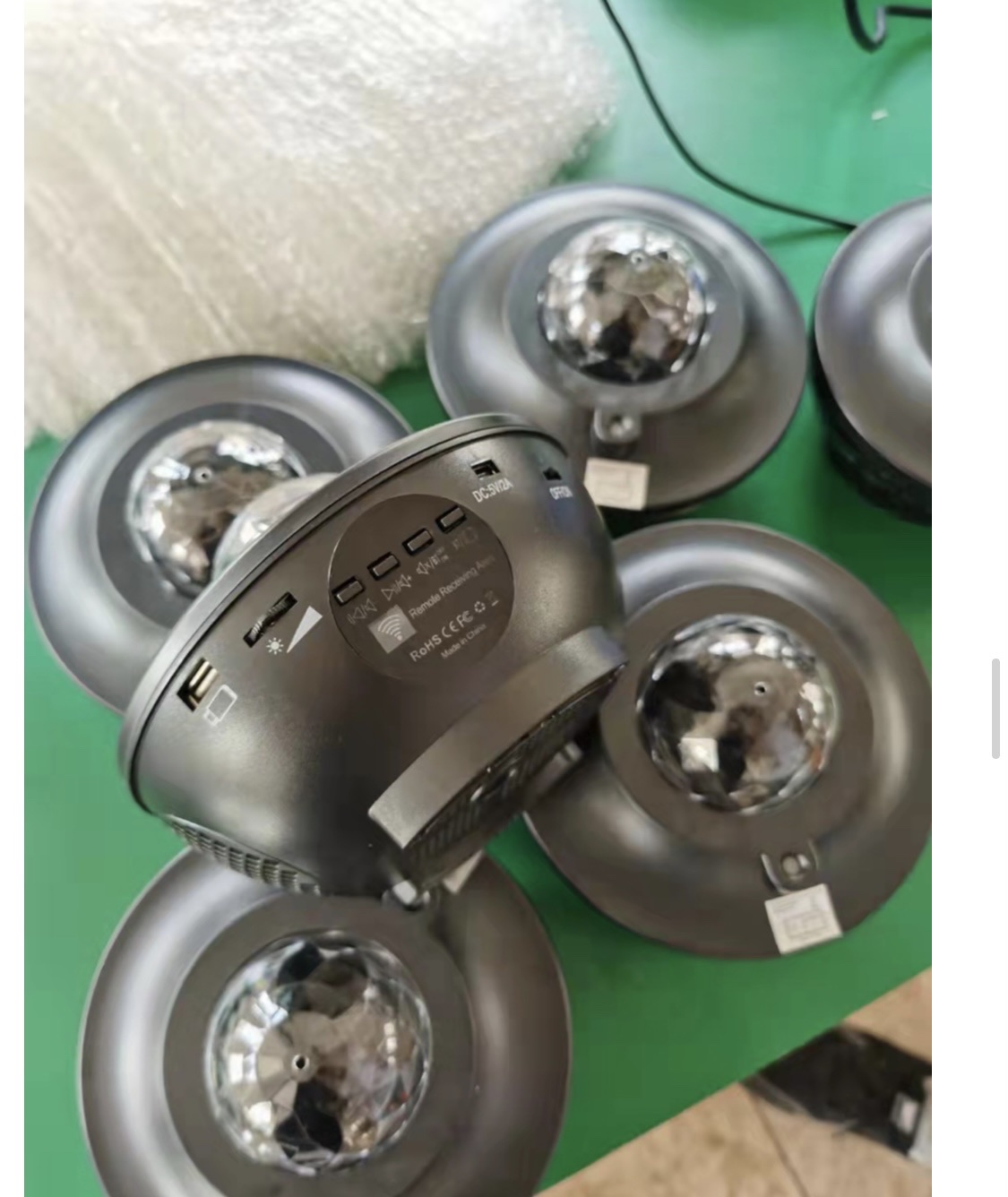 工厂跨境货源创意礼口USB蓝牙音箱旋转星空灯星光投影仪七彩水纹详情图12