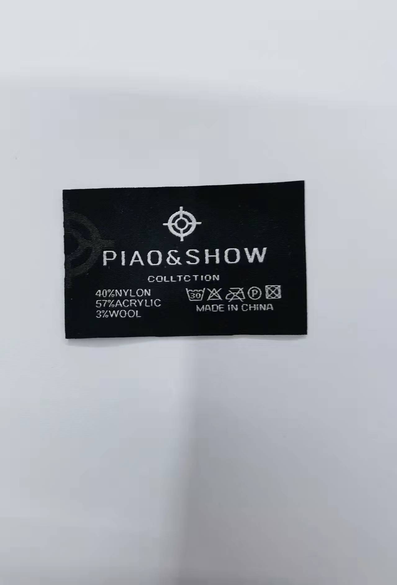 黑色水洗牌