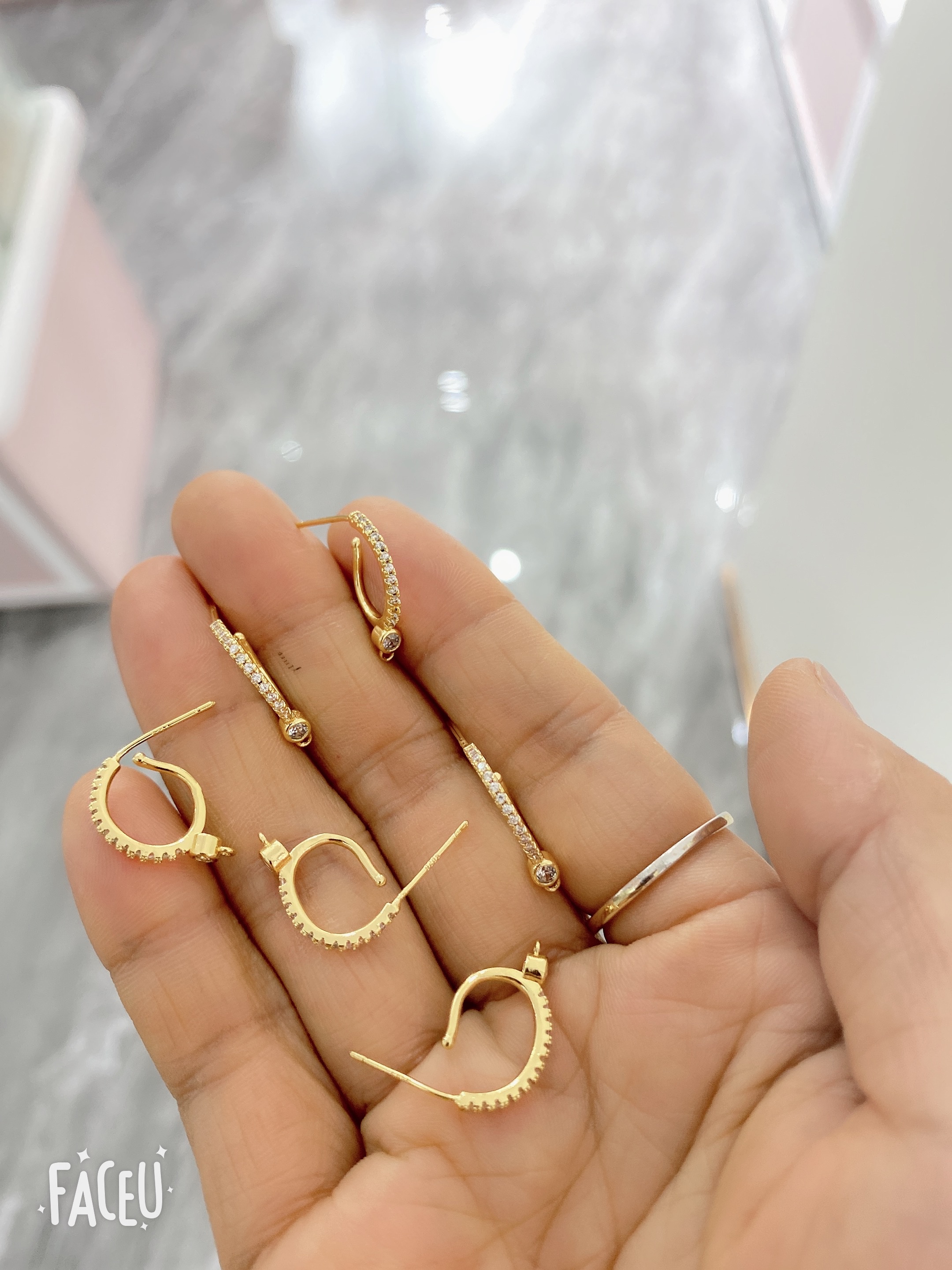 Zhongxing Jewelry Zircon ear hooks are versatile detail image 3
