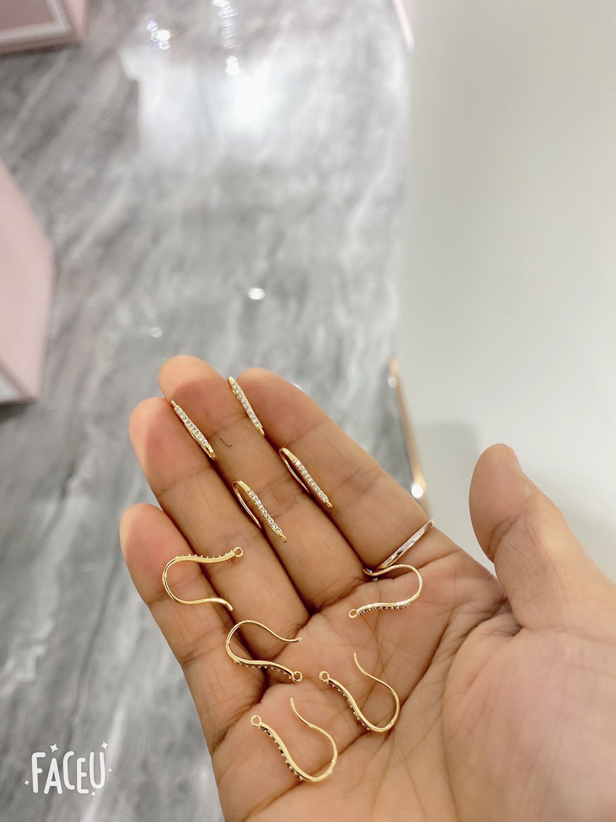 Zhongxing Jewelry Zircon ear hooks are versatile detail image 2