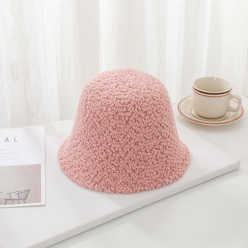 Autumn and winter women's woolen woolen hats are warm, fashionable and versatile. Fisherman hats are trendy for young people. Sheepskin basin hats and bucket hats