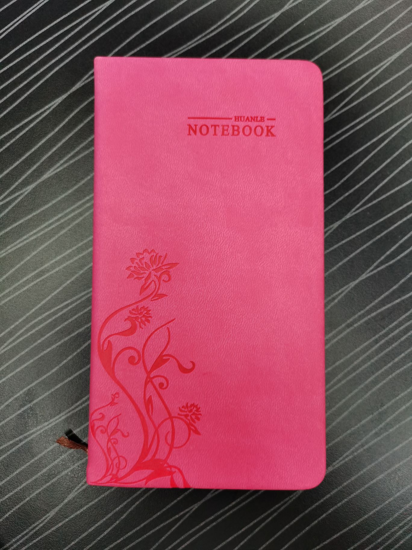 包边贴心胶装软面仿皮办公商务笔记本PU记事本经典定制高档日记本详情图4