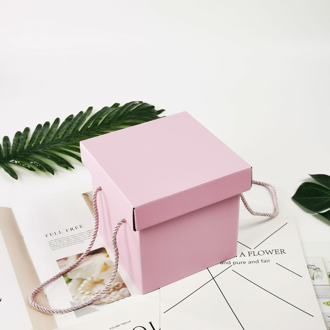粉色正方形瓦楞盒礼品盒喜糖盒零食盒礼物盒收纳盒生日礼盒详情3