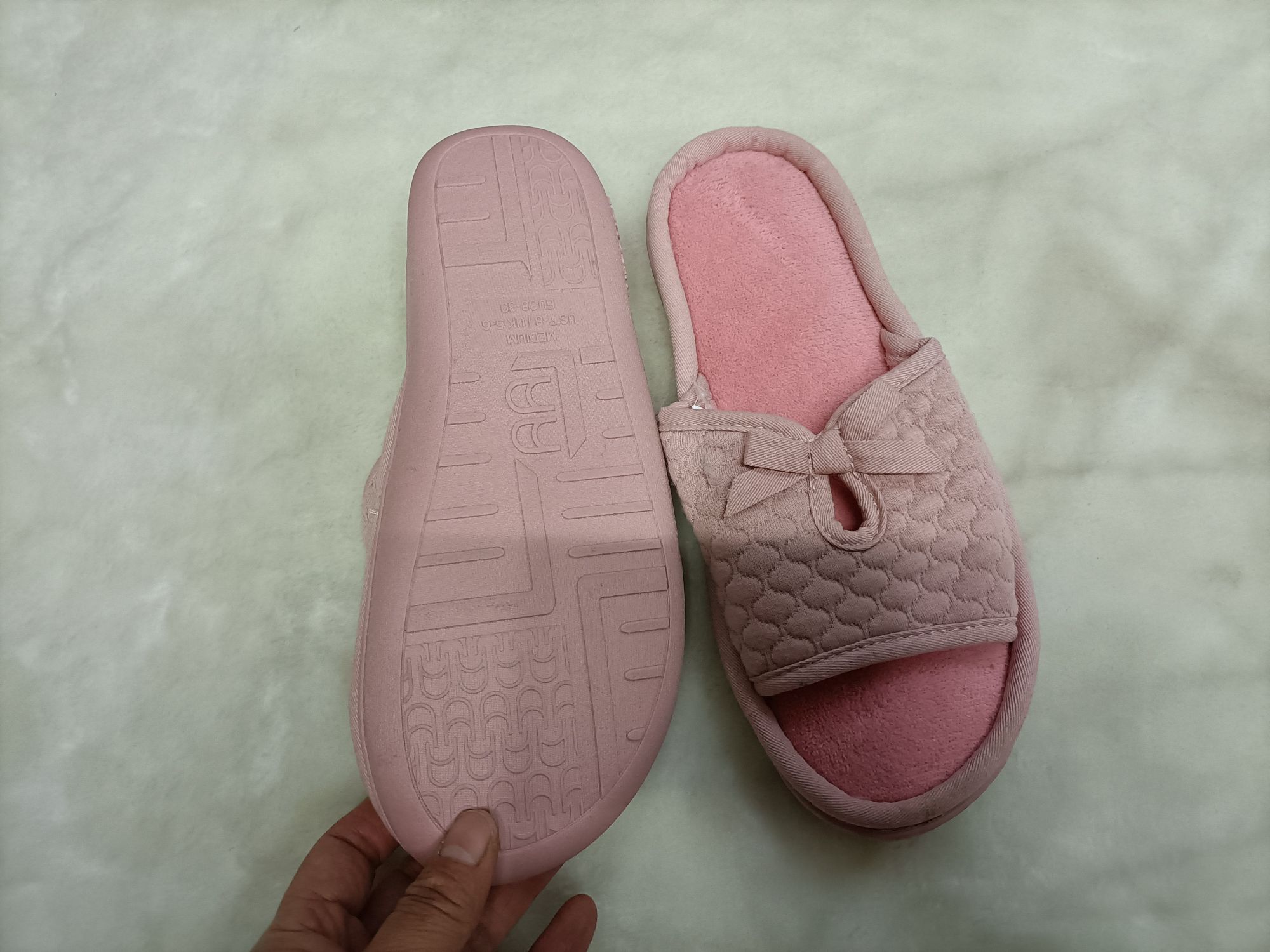 女式运动单鞋实物图