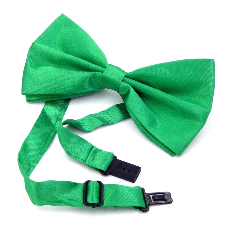 A formal wedding dress with a bow tie, a Korean version of a butterfly man, a British bow tie, best man, groom, and a solid color for the wedding Specification image