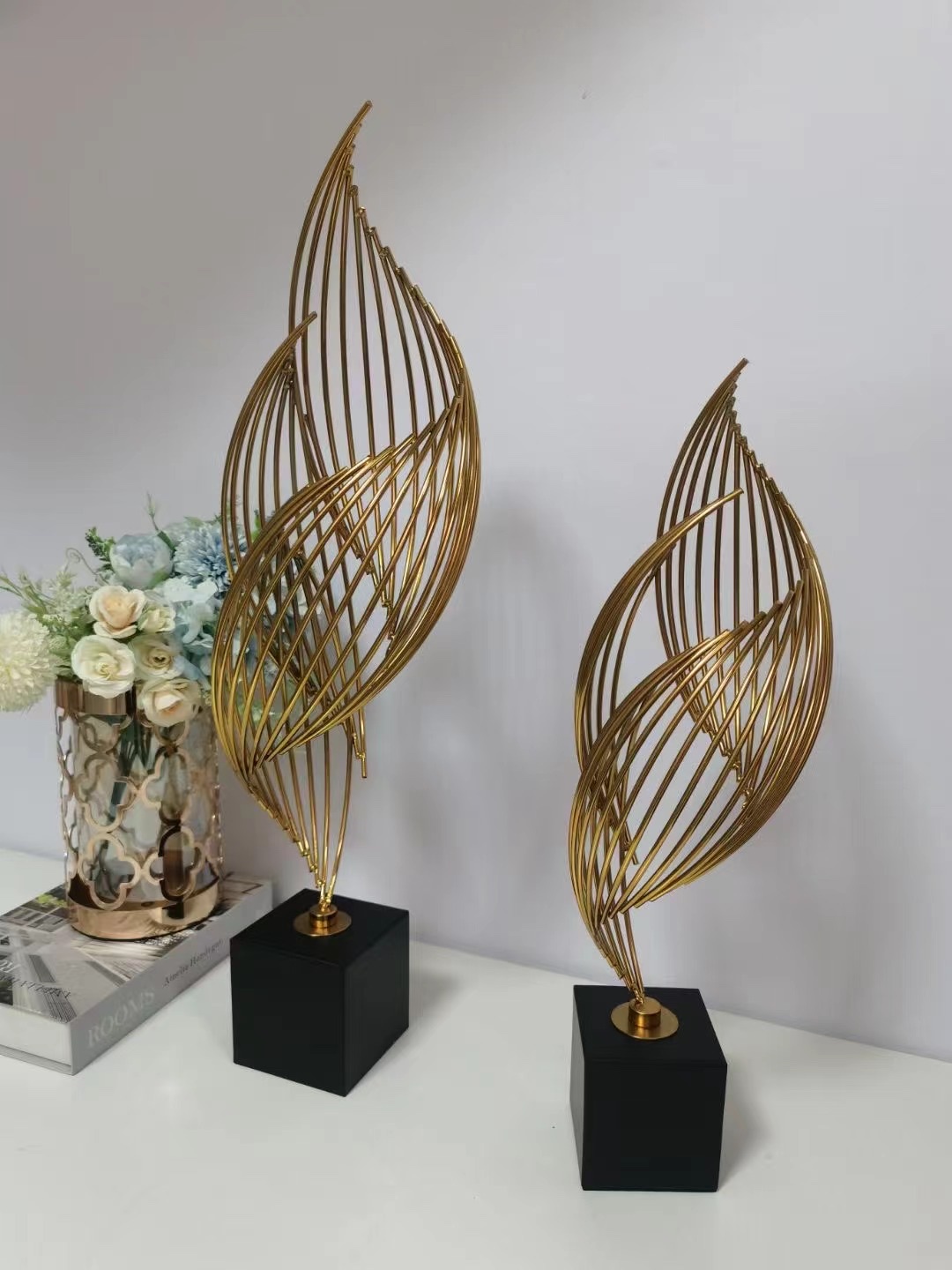 Maple Leaf Home Decoration creative ornaments for living room, bedroom and study decoration Application Scenario