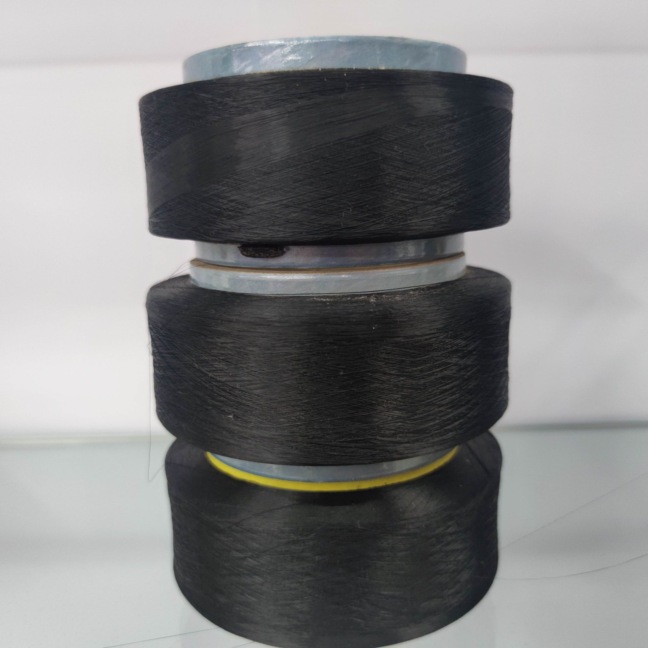 40D weaving raw materials: black and white spandex filament, high-elasticity spandex filament Specification image