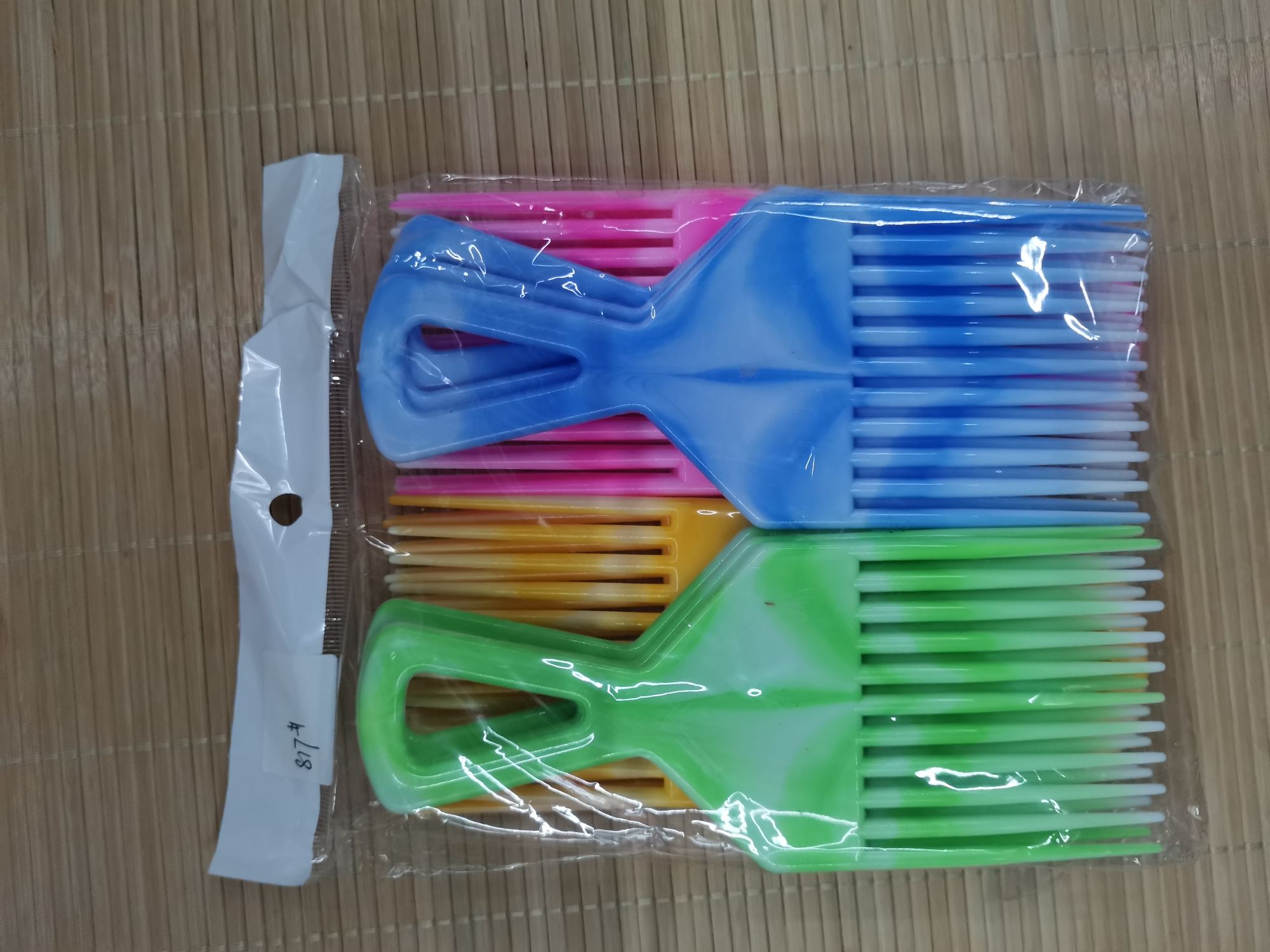 817有双色彩和单色彩梳子产品图
