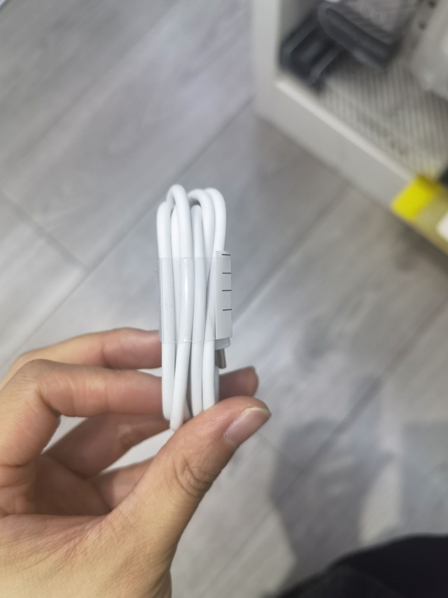 Data cable
