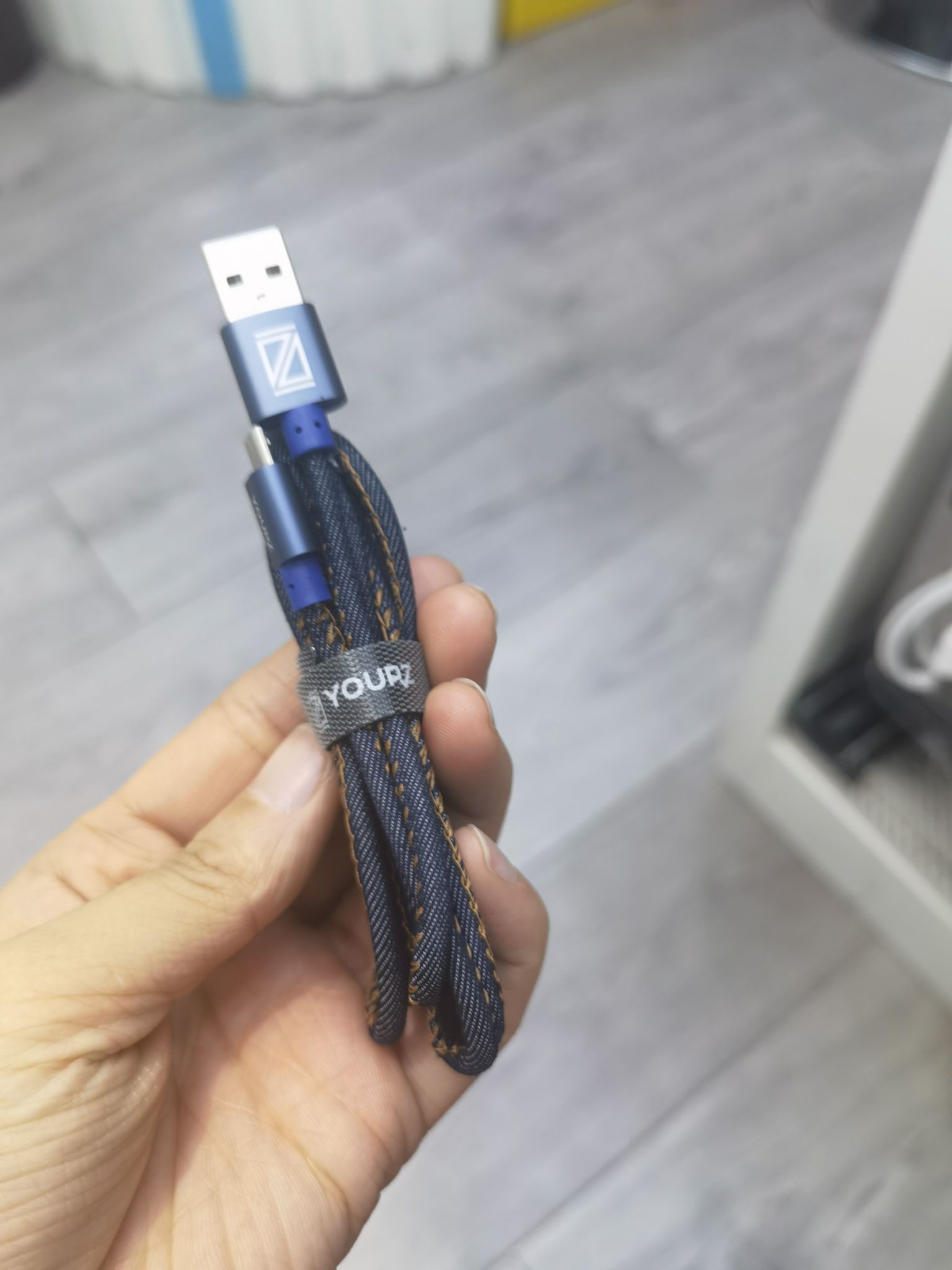 Data cable
