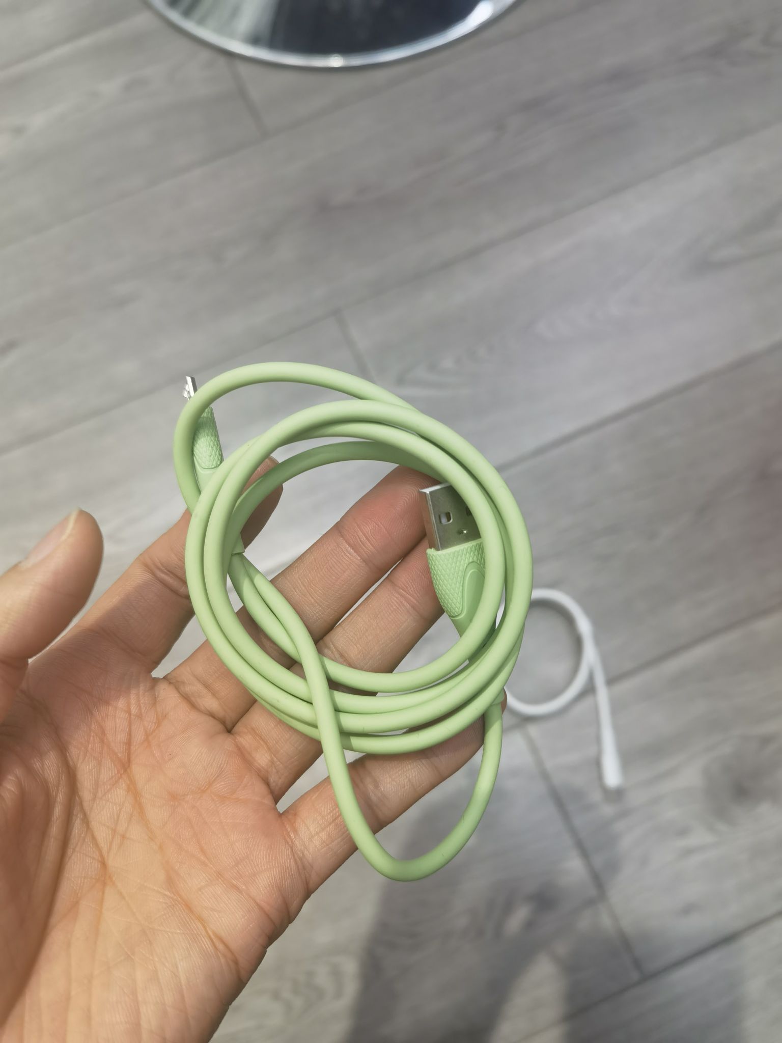 Data cable