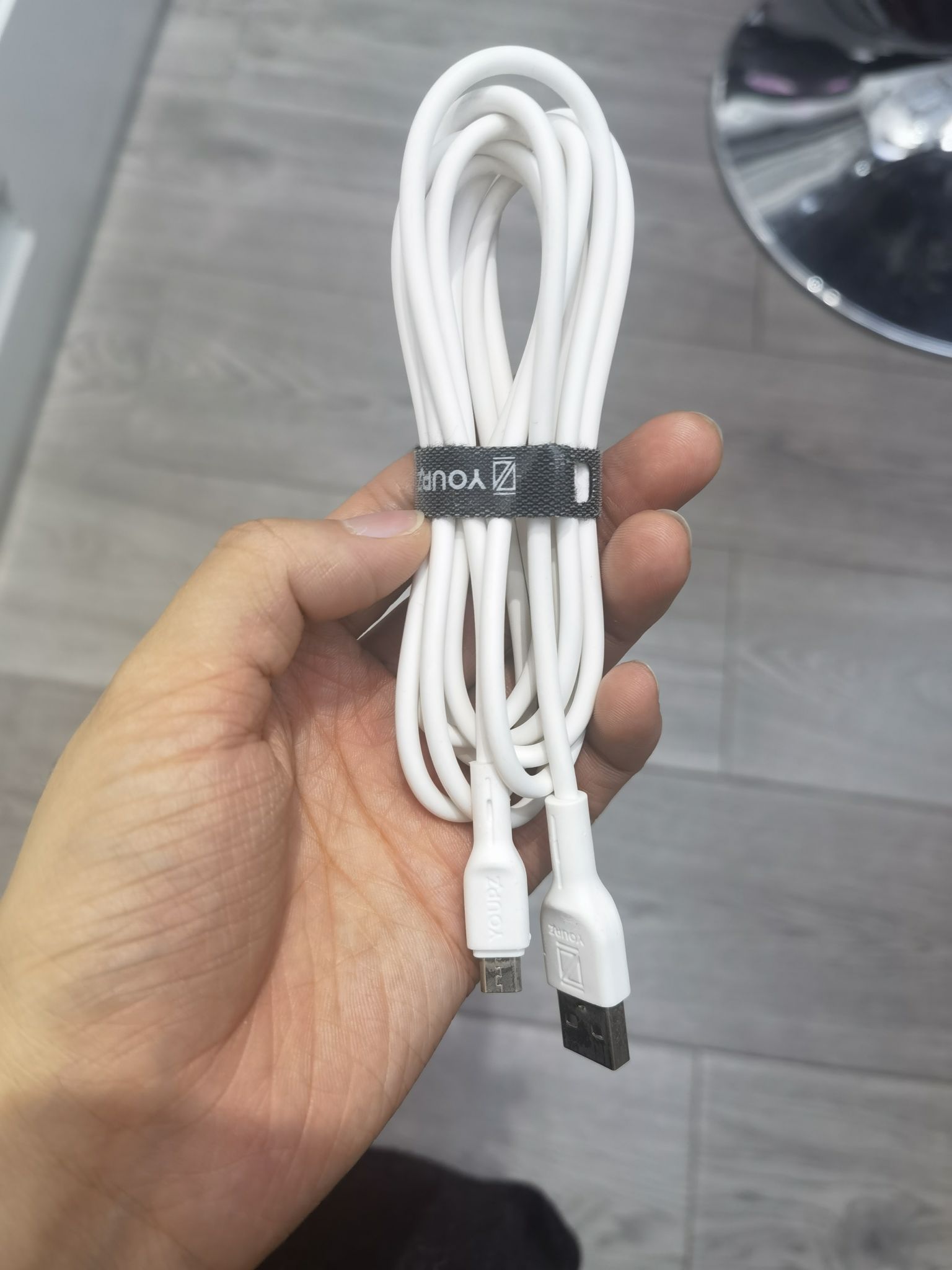 Data cable