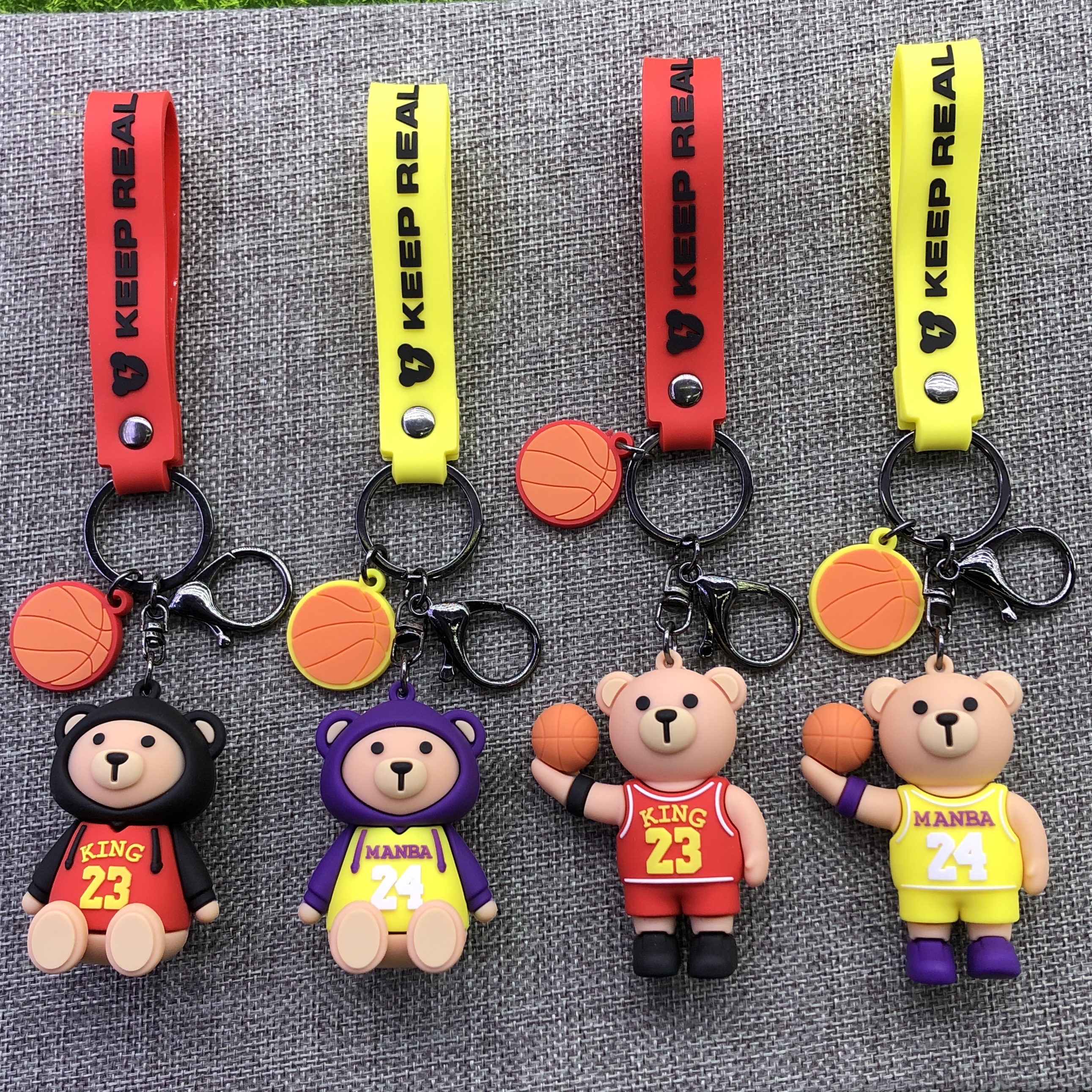 pvc硅胶软胶篮球小熊钥匙扣包包汽车钥匙挂件详情图1
