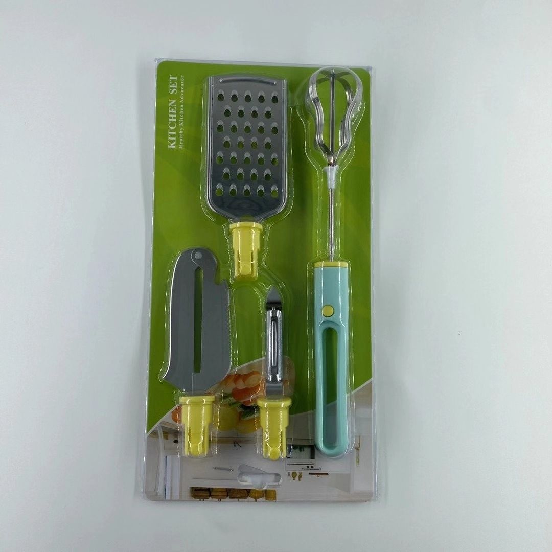 多功能组合套装，多蕊选择，一柄在手，全部拥有。（瓶启、刮鱼鳞、开罐头、瓜刨、削水果、丝刨、打蛋拌搅器……