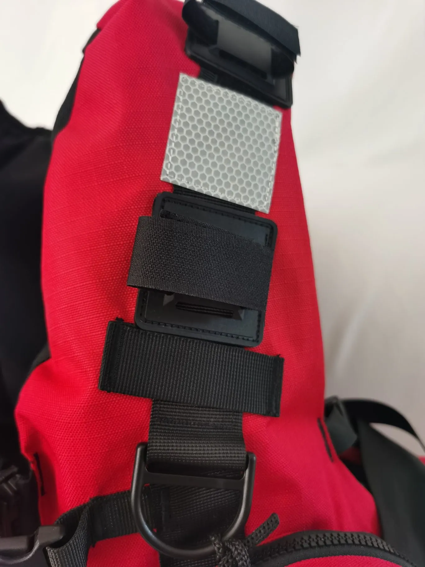 Water rescue life jacket, professional high-buoyancy heavy-duty rapids life jacket for flood control, rescue and disaster relief detail image 2