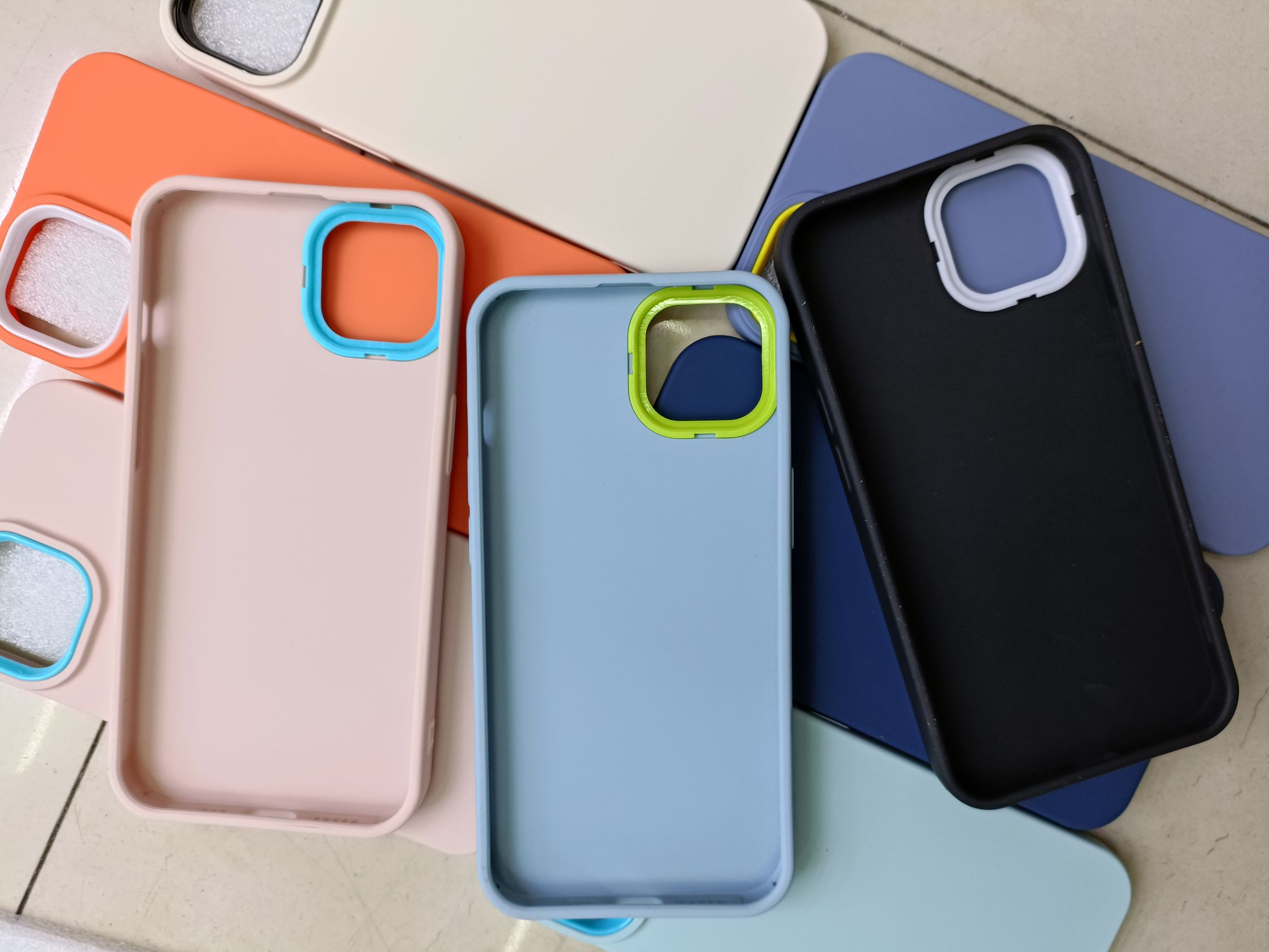 TPU phone case with lens frame