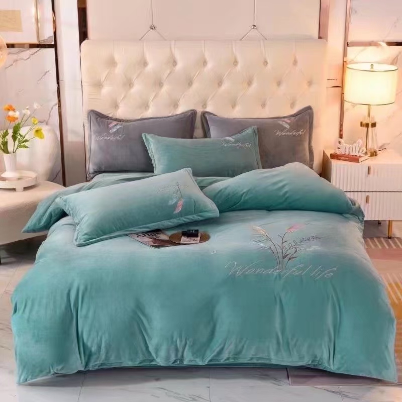 Baby plush four-piece set details Picture