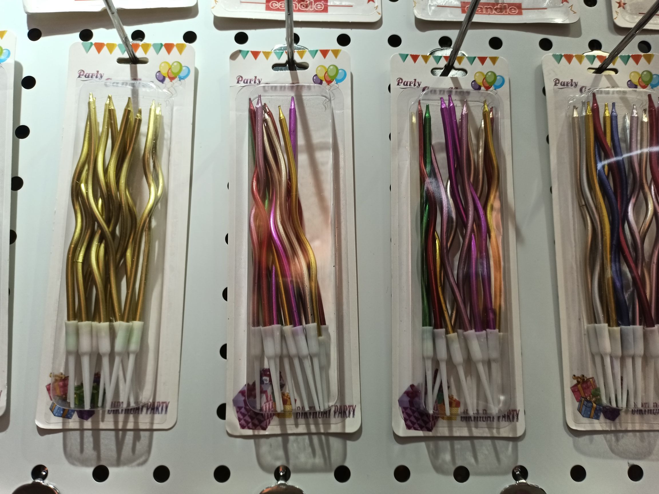 Wholesale of curved candles, birthday candles and party candles Specification image