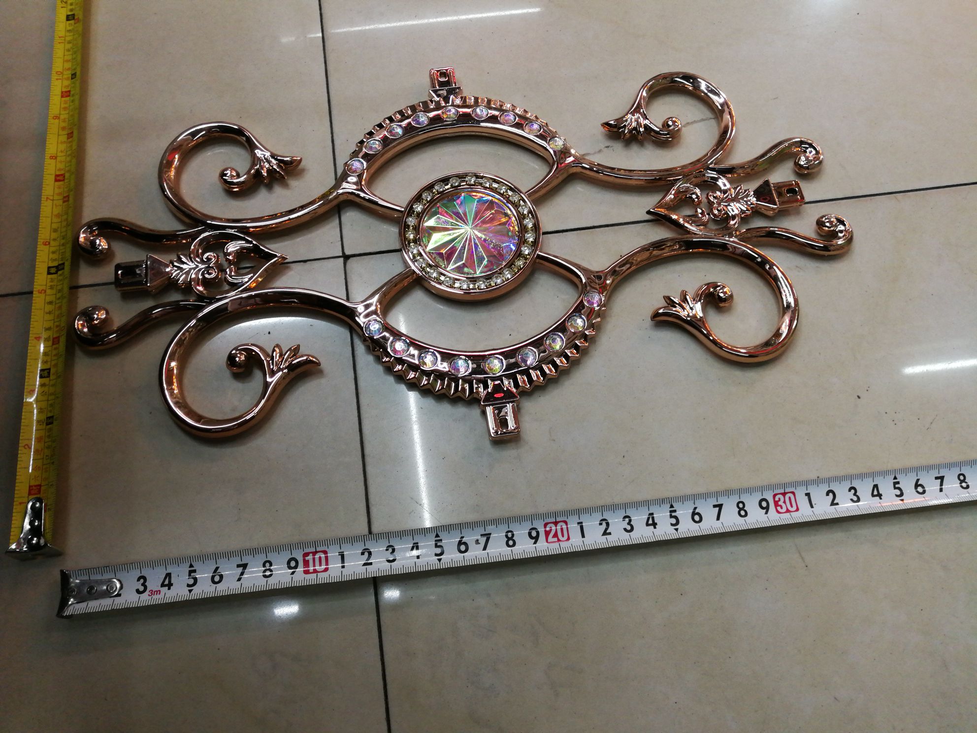 Decorative flowers for door and window accessories, partition flowers for glass doors Application Scenario