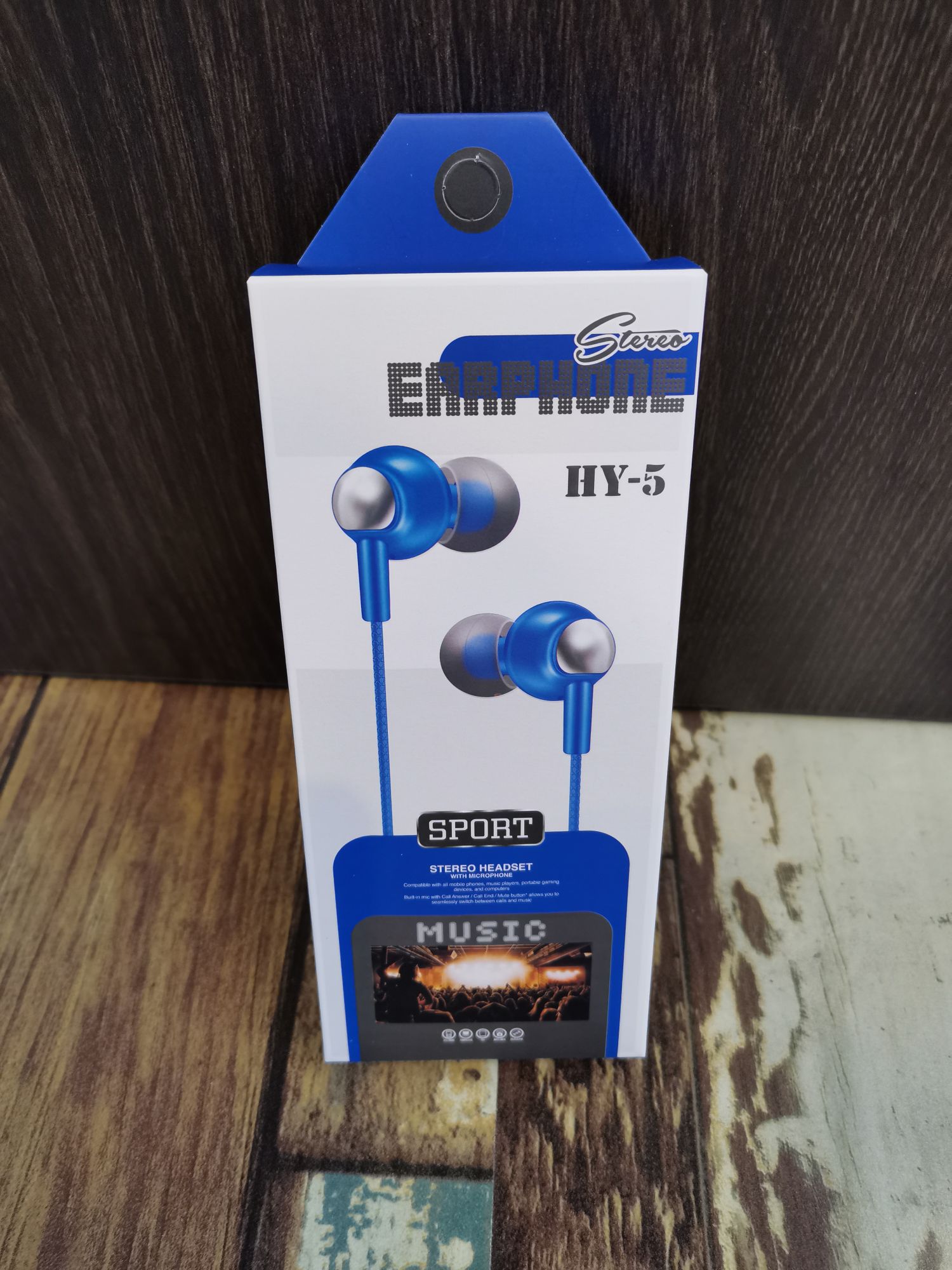 Guangdong Sogo HY5 mobile headphones, in-ear headsets, MP3 earbuds, wired headphones, small headphones, fashionable and creative products Application Scenario