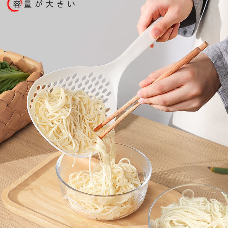 漏勺白底实物图