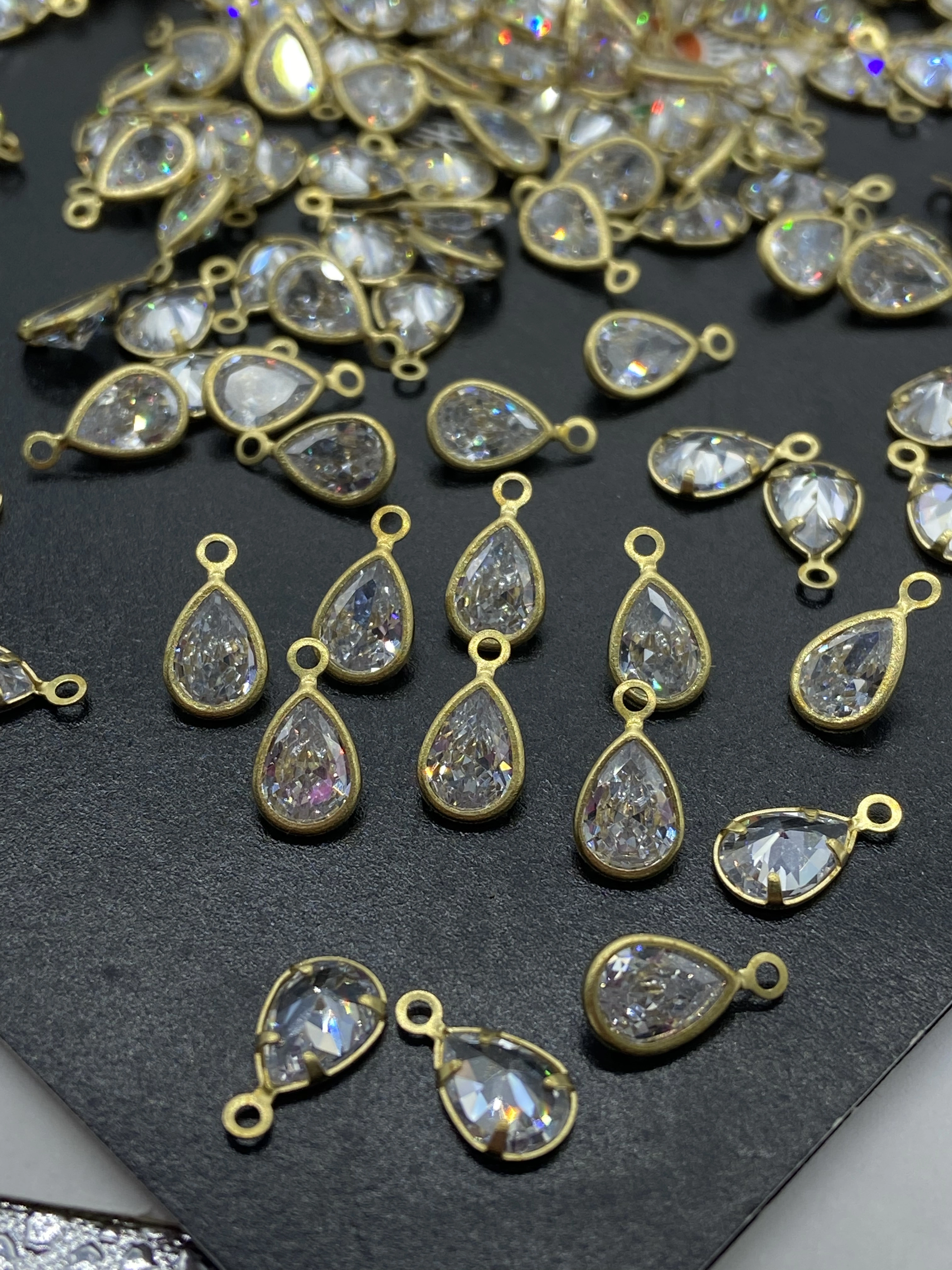مجوهرات أزياء الزفاف، وحذاء الزفاف، لحقائب الأصفار من معدن الحديد detail image 3