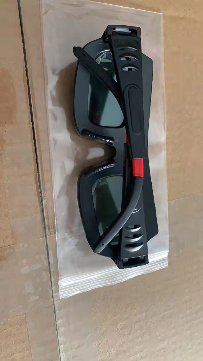 防护眼镜/电焊/变光产品图