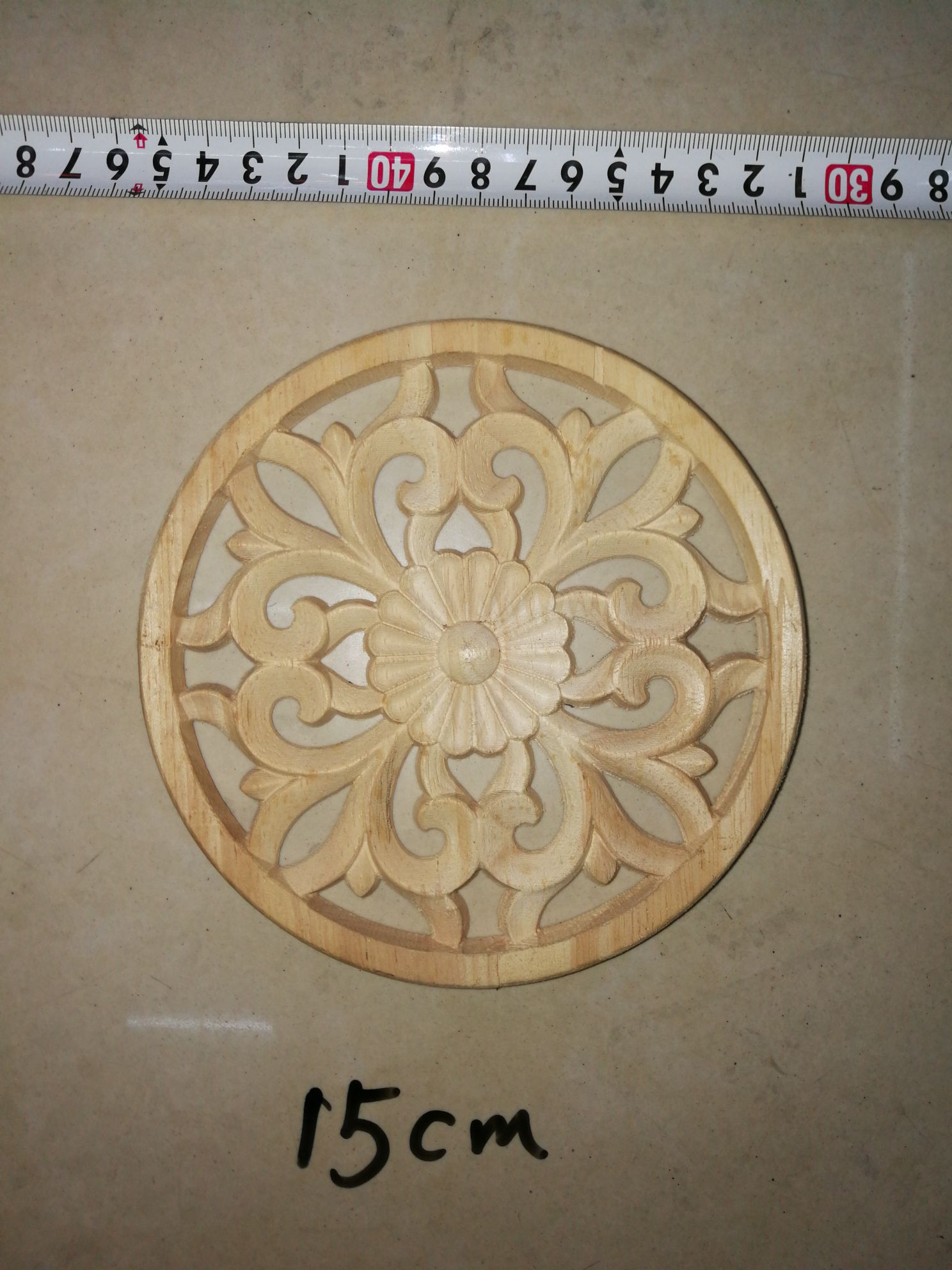 Furniture accessories, decorative soft flowers, wood carvings and handicrafts details Picture