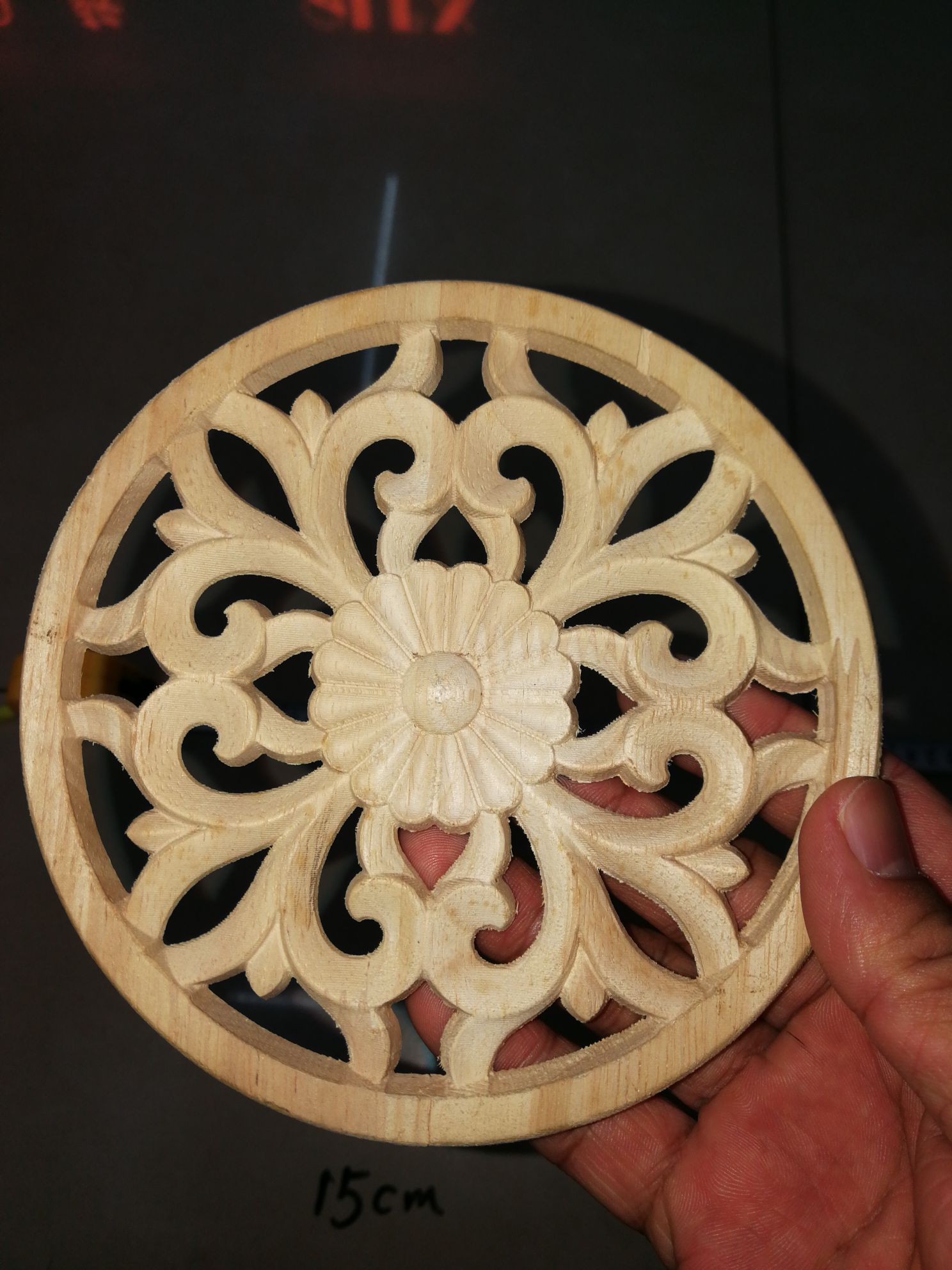 Furniture accessories, decorative soft flowers, wood carvings and handicrafts