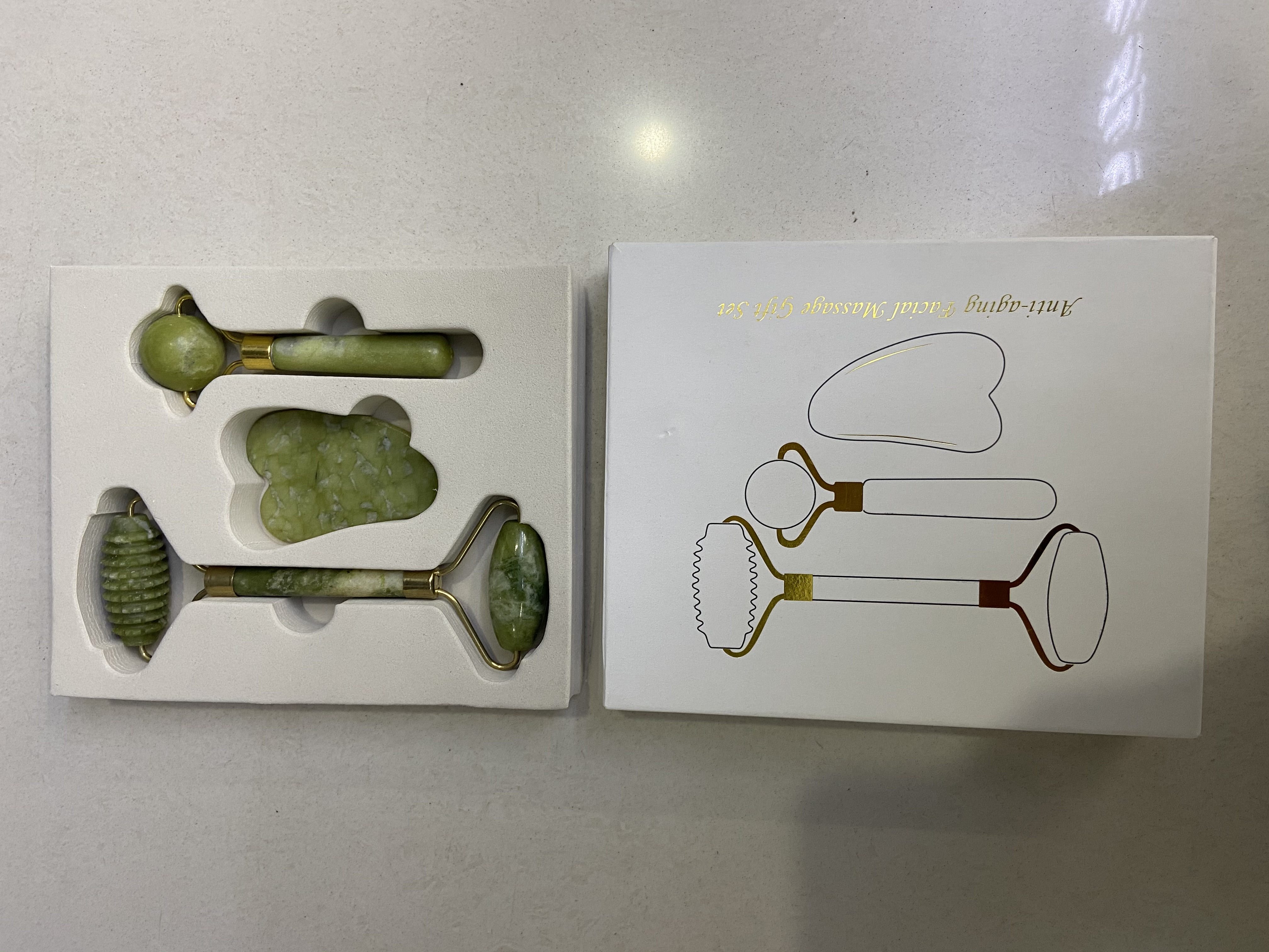 A 3-piece massage set detail image 1