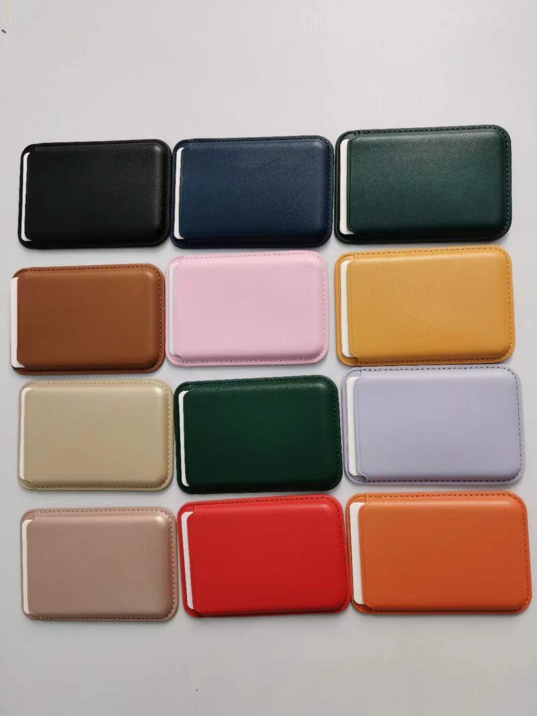 Leather magnetic card bag holder detail image 9