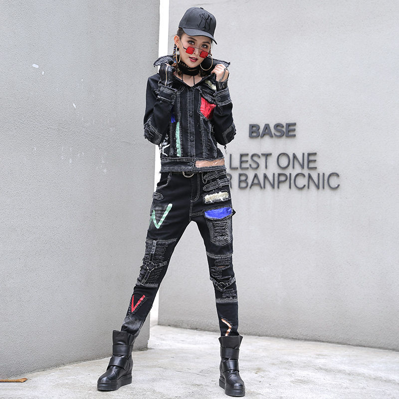 The European station's denim fashion set for women is a cool and stylish autumn women's wear with a pair of Hollen pants and coat, looking cool and stylish detail image 9