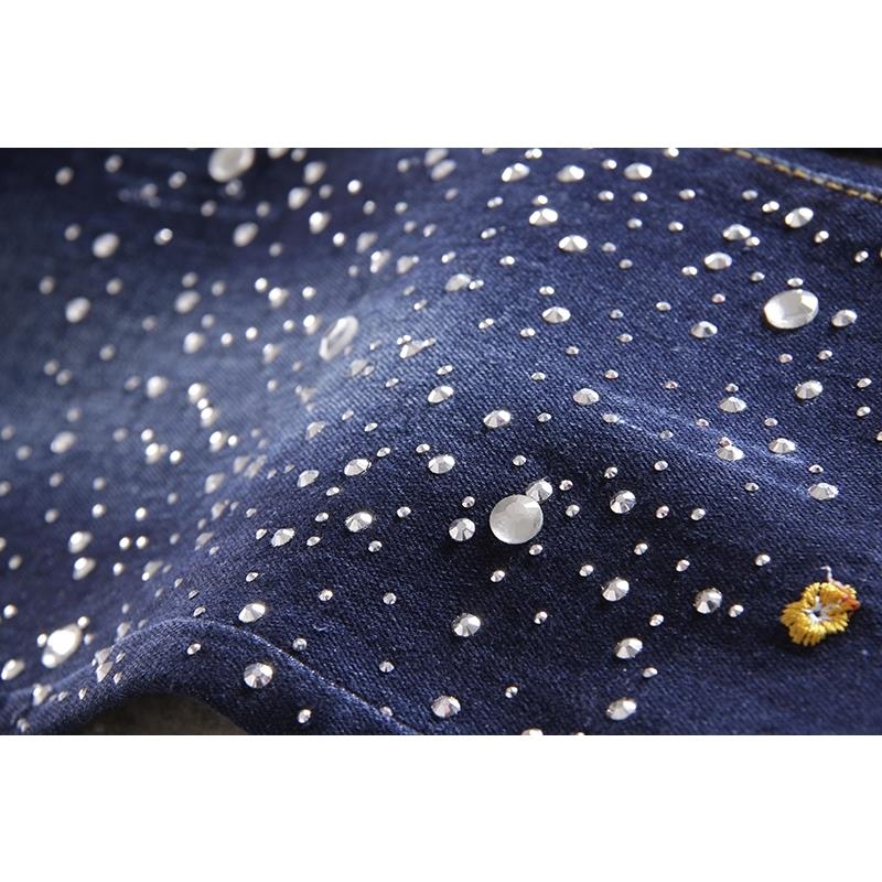 European Station Spring New collection: diamond-encrusted embroidered jeans, women's floral sequined embroidered small feet pencil nine-inch pants with rhinestones detail image 3