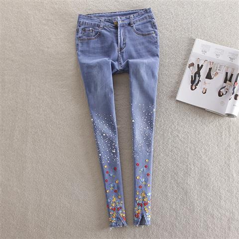 European Station Spring New collection: diamond-encrusted embroidered jeans, women's floral sequined embroidered small feet pencil nine-inch pants with rhinestones detail image 4