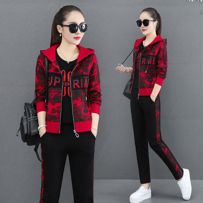 The 2022 autumn new Korean-style fashionable and stylish outdoor hooded long-sleeved three-piece camouflage sportswear set is trendy Item Picture