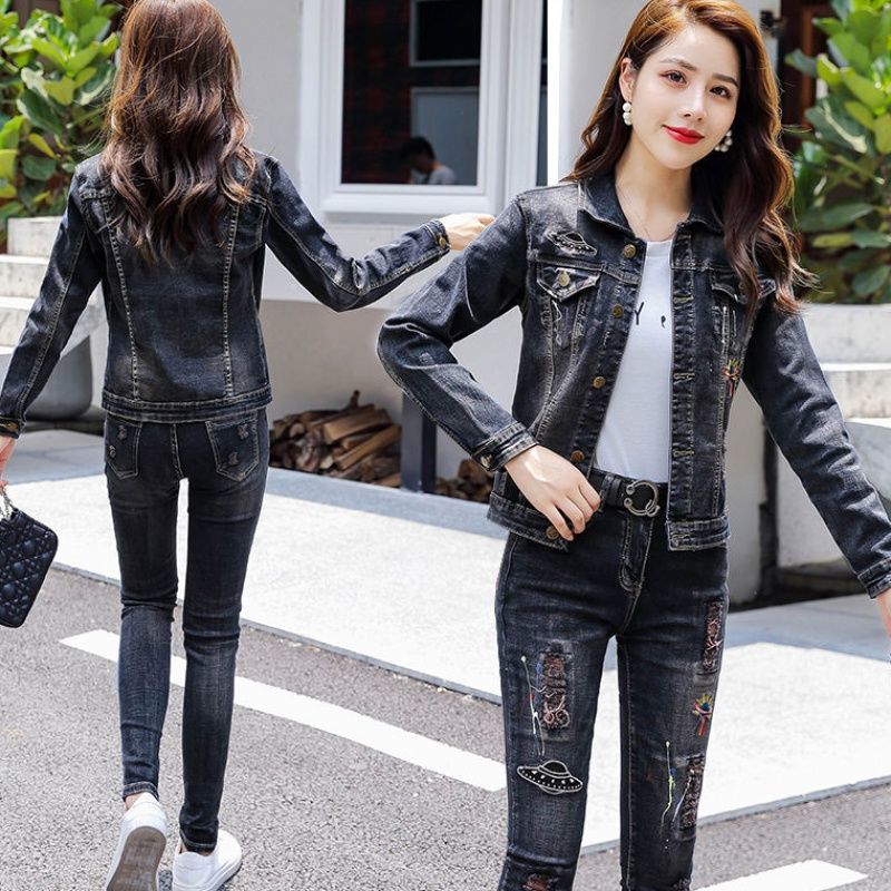 A two-piece retro Hong Kong-style denim jacket for women, a new spring and autumn fashion stretch jeans set detail image 5