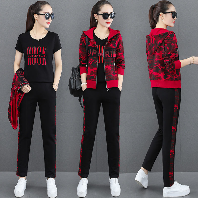 The 2022 autumn new Korean-style fashionable and stylish outdoor hooded long-sleeved three-piece camouflage sportswear set is trendy detail image 7