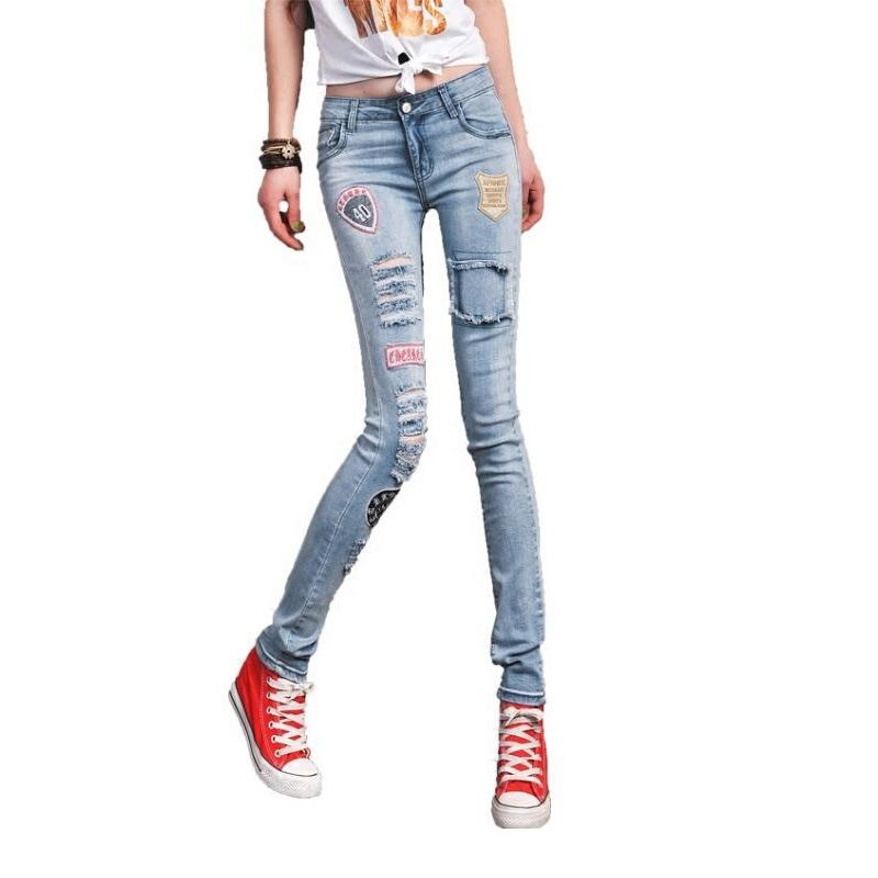 The 2022 autumn and spring new style of ripped jeans for women is a thin Korean-style personalized patch long pants that are slimming and can make your feet look smaller detail image 1