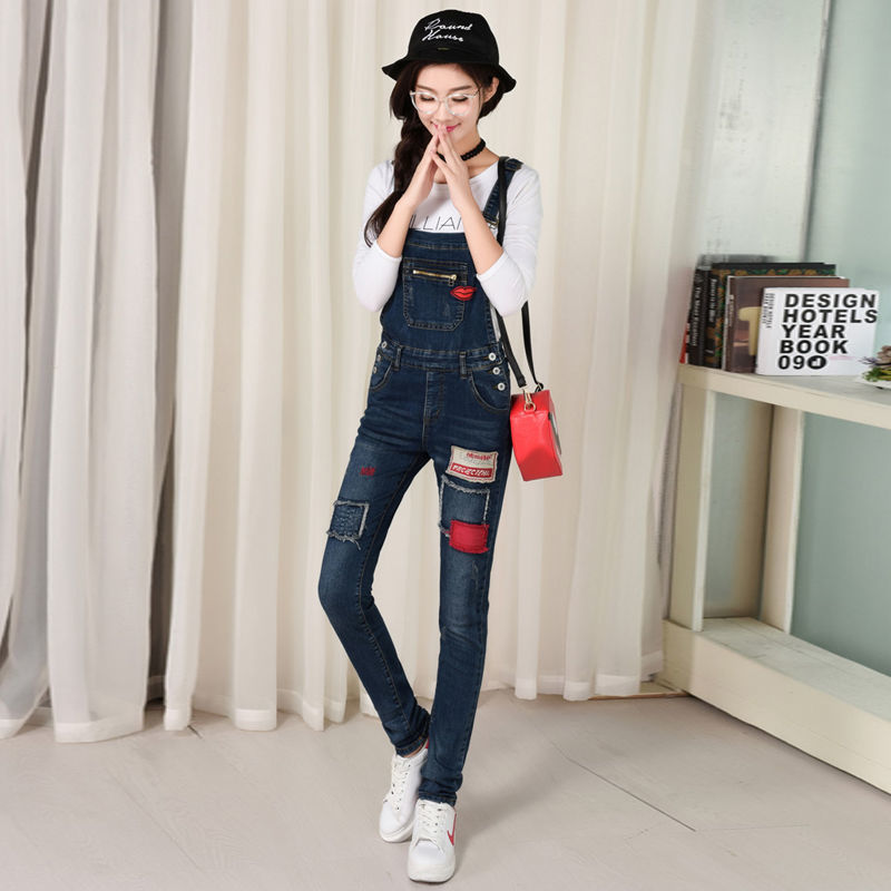 2022年女士背带裙