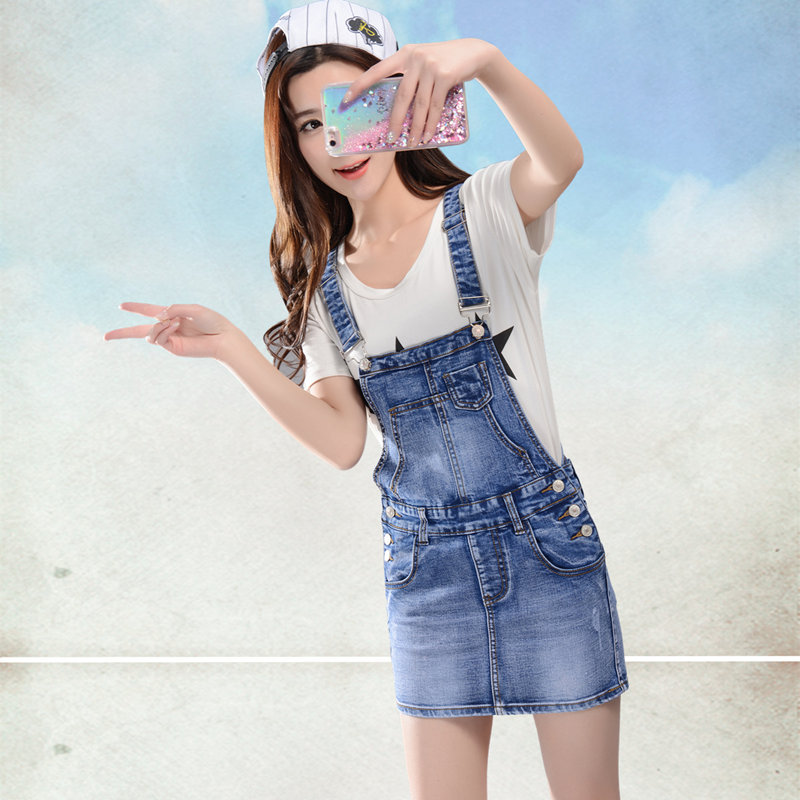 2022年新款女士背带裙