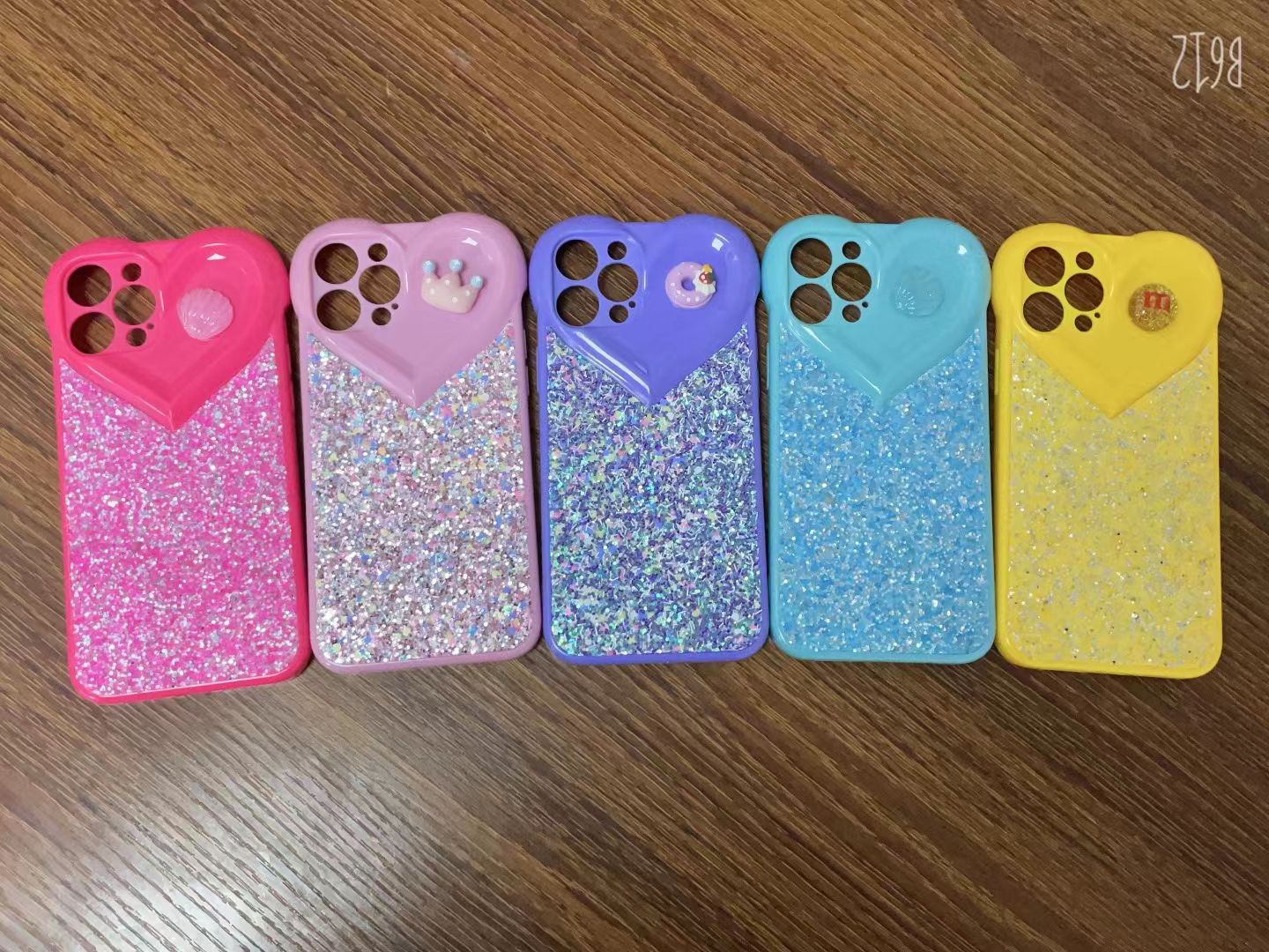 手机保护套实物图