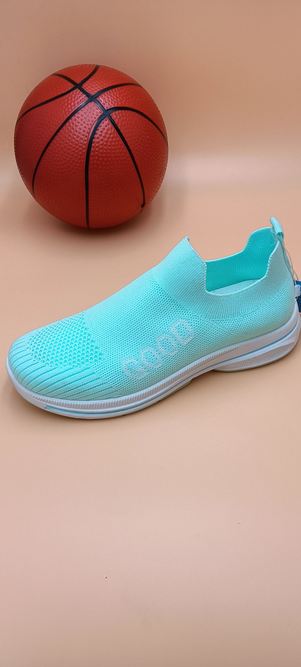 Processing Custom New Women's Shoes Fashion Casual Shoes 2021 New Running Shoes Fly Woven Korean Version Breathable Sports Shoes Application Scenario