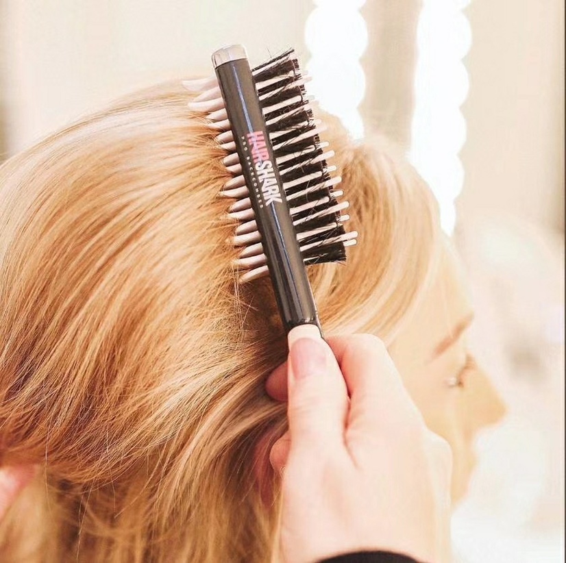 Shark styling comb details Picture